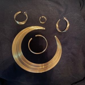 Necklace, earrings, ring & bracelet set